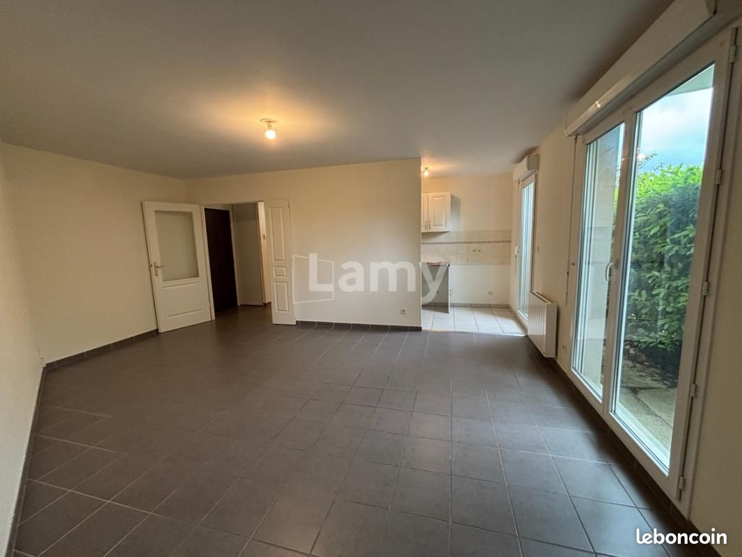 Appartement 2 pièces 42 m² · à Chevigny-Saint-Sauveur · 42 m² · 585 €