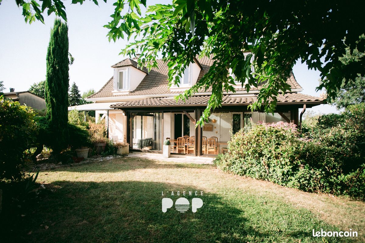 Maison 7 pièces 142 m² · à Prigonrieux · 142 m² · 220 000 €