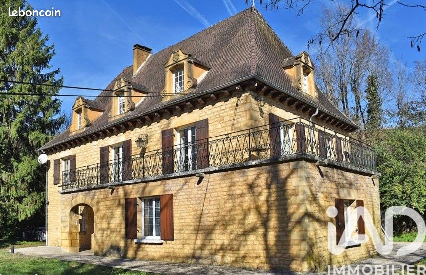 Maison 8 pièces 199 m² · à Sarlat-la-Canéda · 199 m² · 298 000 €