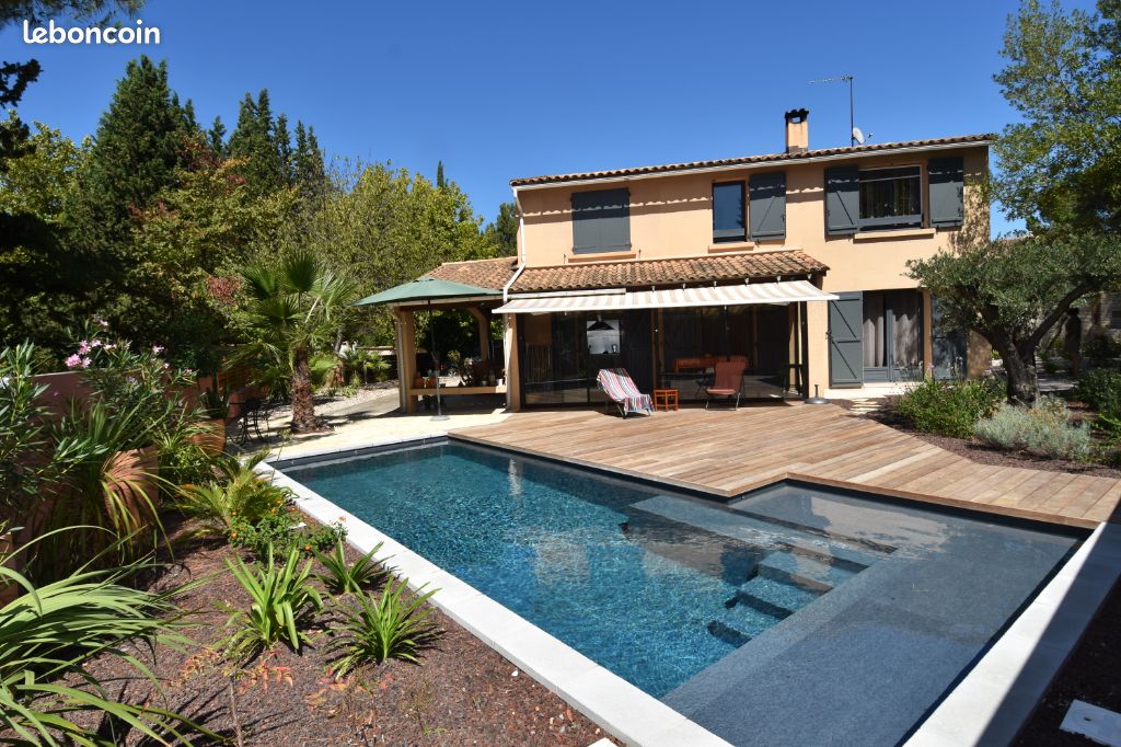 Maison 6 pièces 147 m² · à Clapiers · 147 m² · 2 160 €