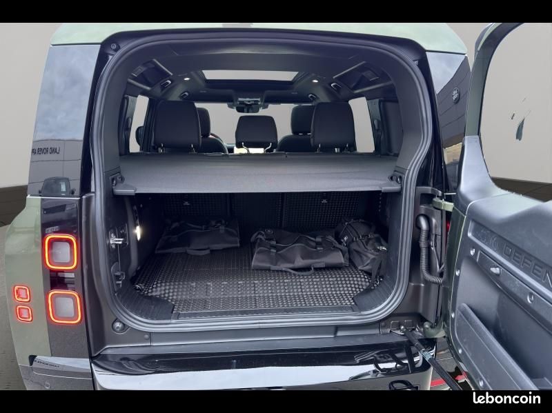 Land-rover Defender 110 2.0 P300e PHEV Black Edition (image 14)