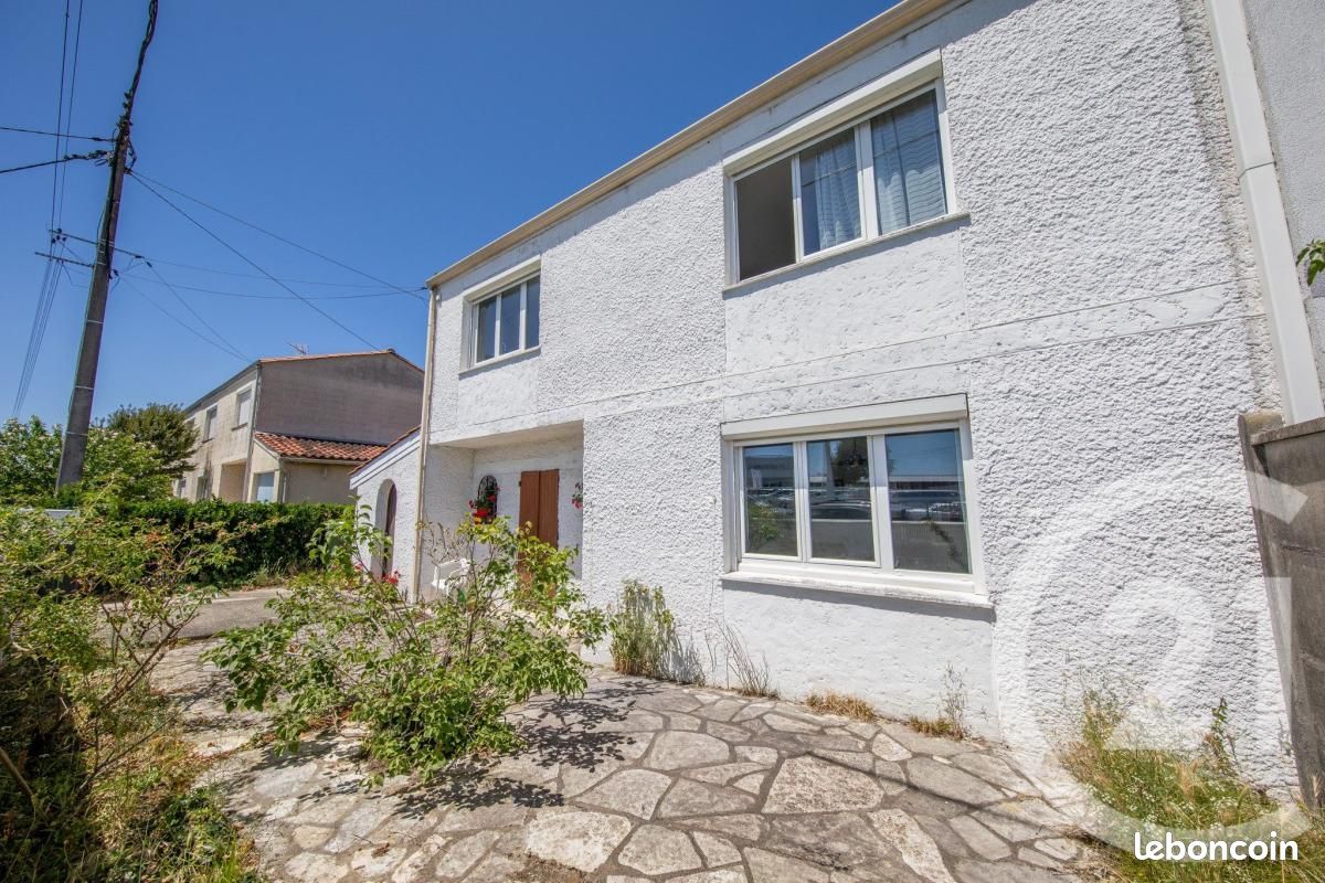 Maison 7 pièces 157 m² · à Saint-Médard-en-Jalles · 157 m² · 323 000 €