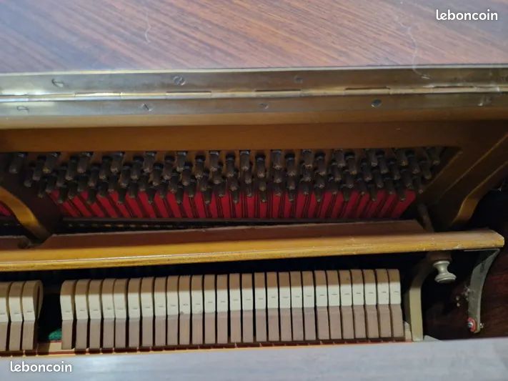 Piano droit (image 10)