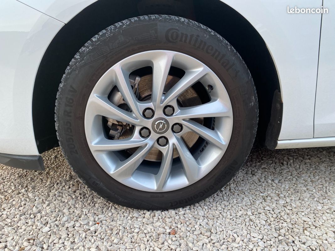 Opel Astra 1.6 CDTI (image 11)