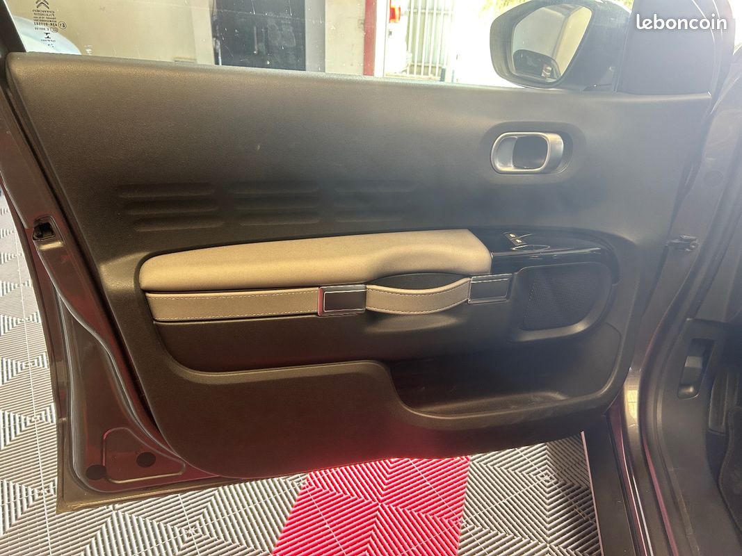 CITROEN C4 CACTUS BlueHDi 100 cv Shine - Caméra de recul / Carplay/Android auto - Garantie (image 27)