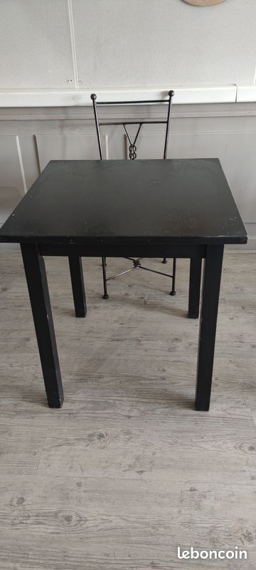 Tables en bois 4 pieds (image 1)