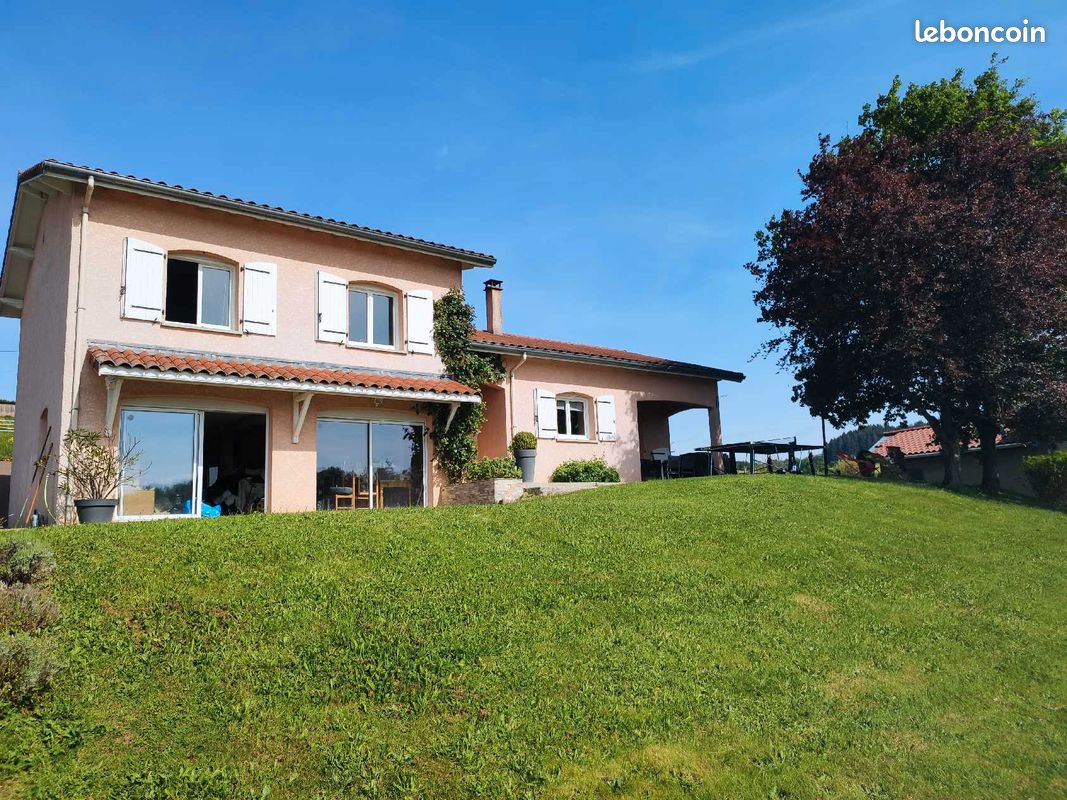 Maison 4 pièces 106 m² · à Chevrières · 106 m² · 285 000 €