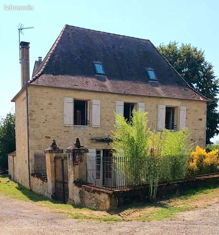 Maison 5 pièces 96 m² · à Gourdon · 96 m² · 120 000 €