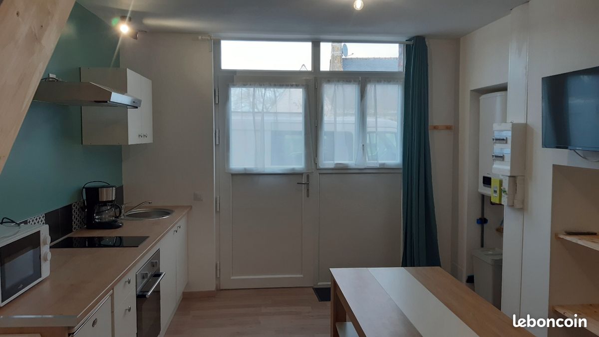 Maison 3 pièces 25 m² · à Évron · 24,5 m² · 350 €/mois