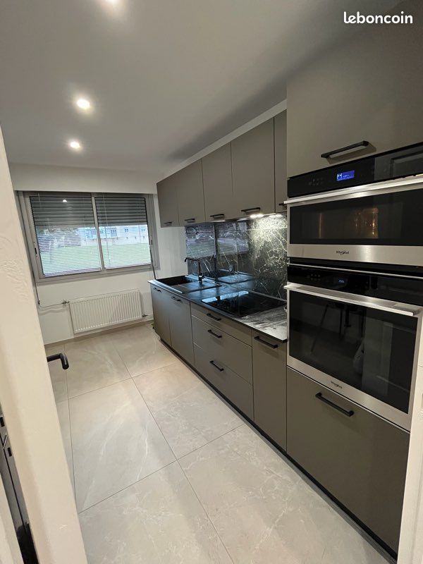 Appartement 3 pièces 64 m² · à Saint-Étienne · 64 m² · 860 €