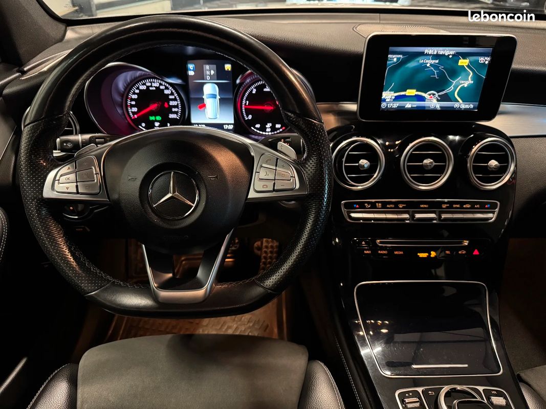MERCEDES GLC 220 d 9G-Tronic 4Matic Sportline / SUIVI ENTRETIEN / PACK AMG / ATTELAGE / GARANTIE 12 MOIS (image 8)