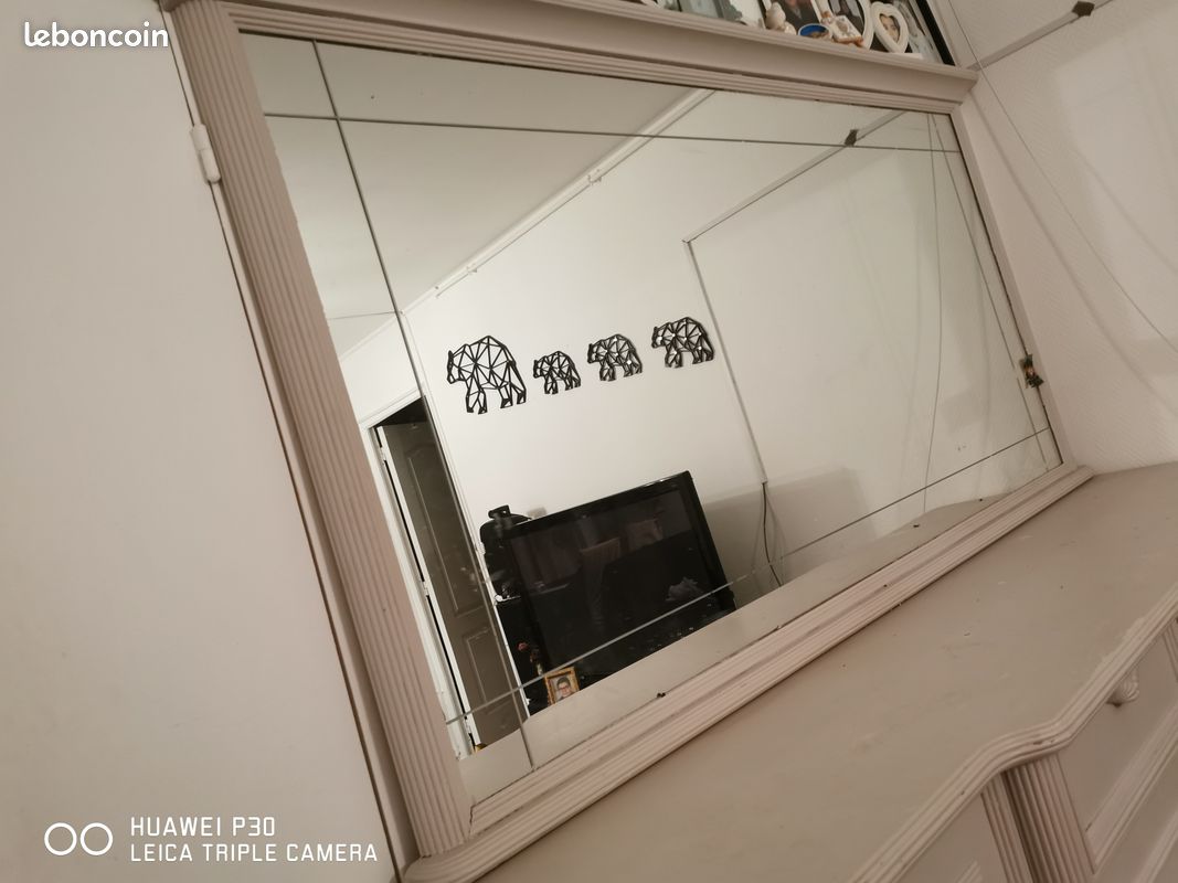 Vaisselier avec miroir (image 1)