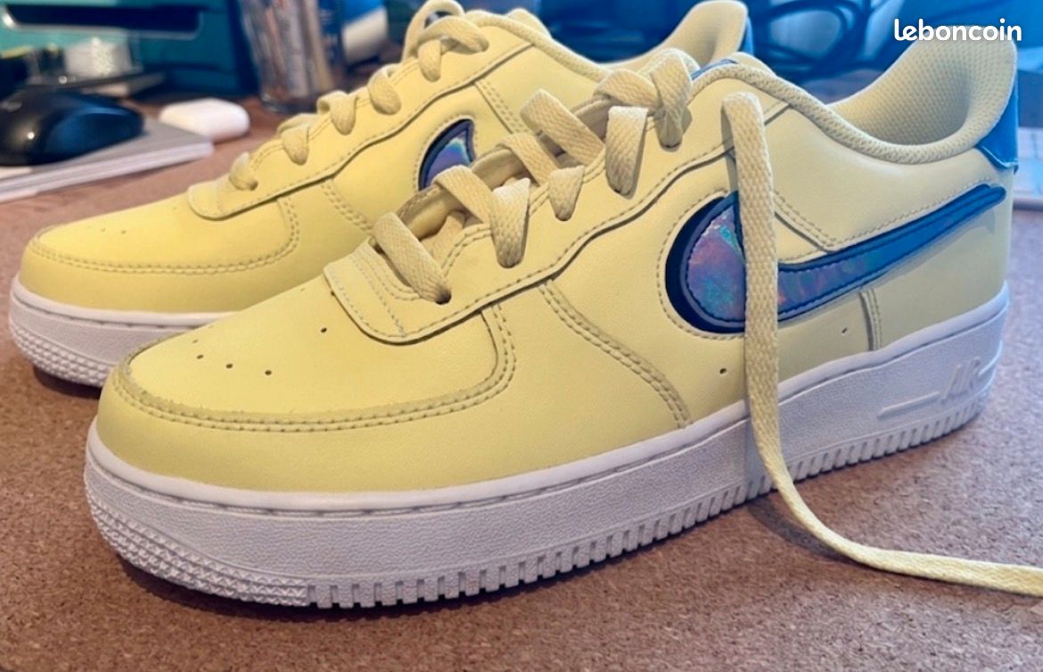 Nike air one authentiques taille 40 état neuf (image 2)