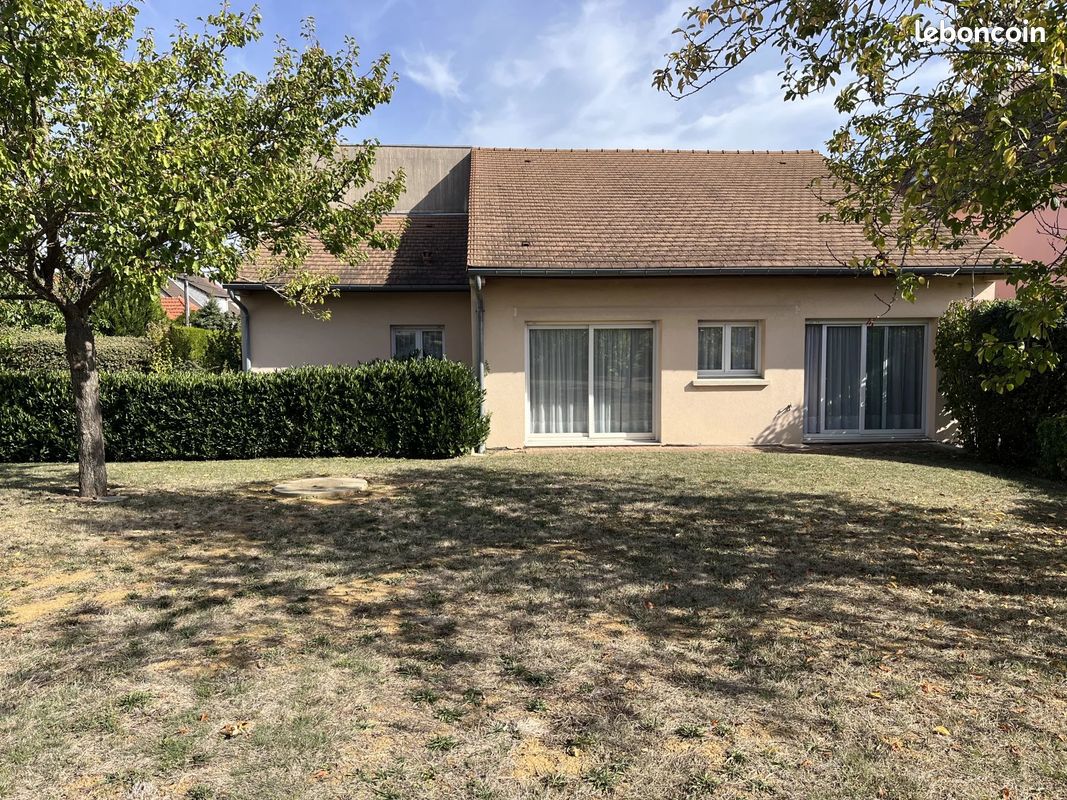 Maison 8 pièces 190 m² · à Villepreux · 190 m² · 830 000 €