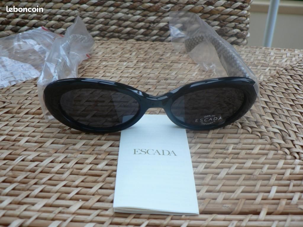 Lunettes solaires Escada en python Accessoires Bagagerie