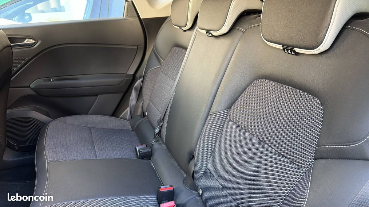 Renault captur tce 140 21 intens (image 12)