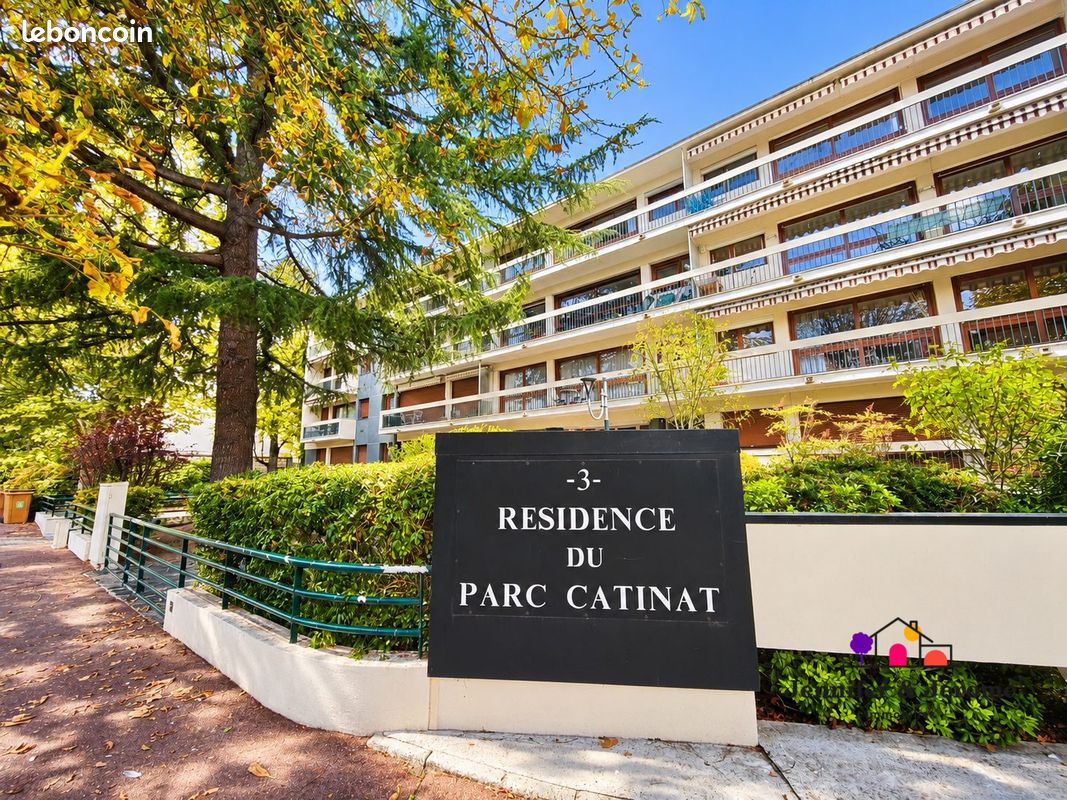 Parking 15 m² · à Saint-Gratien · 15 m² · 150 €/mois