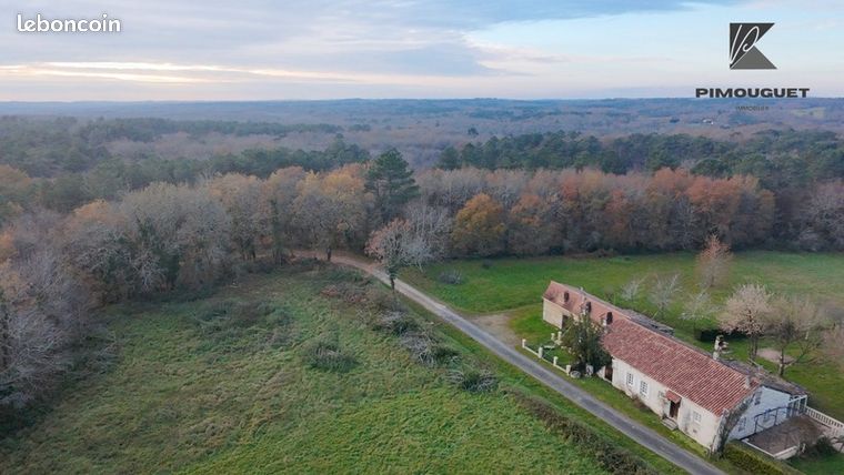 Propriété 10 pièces 251 m²