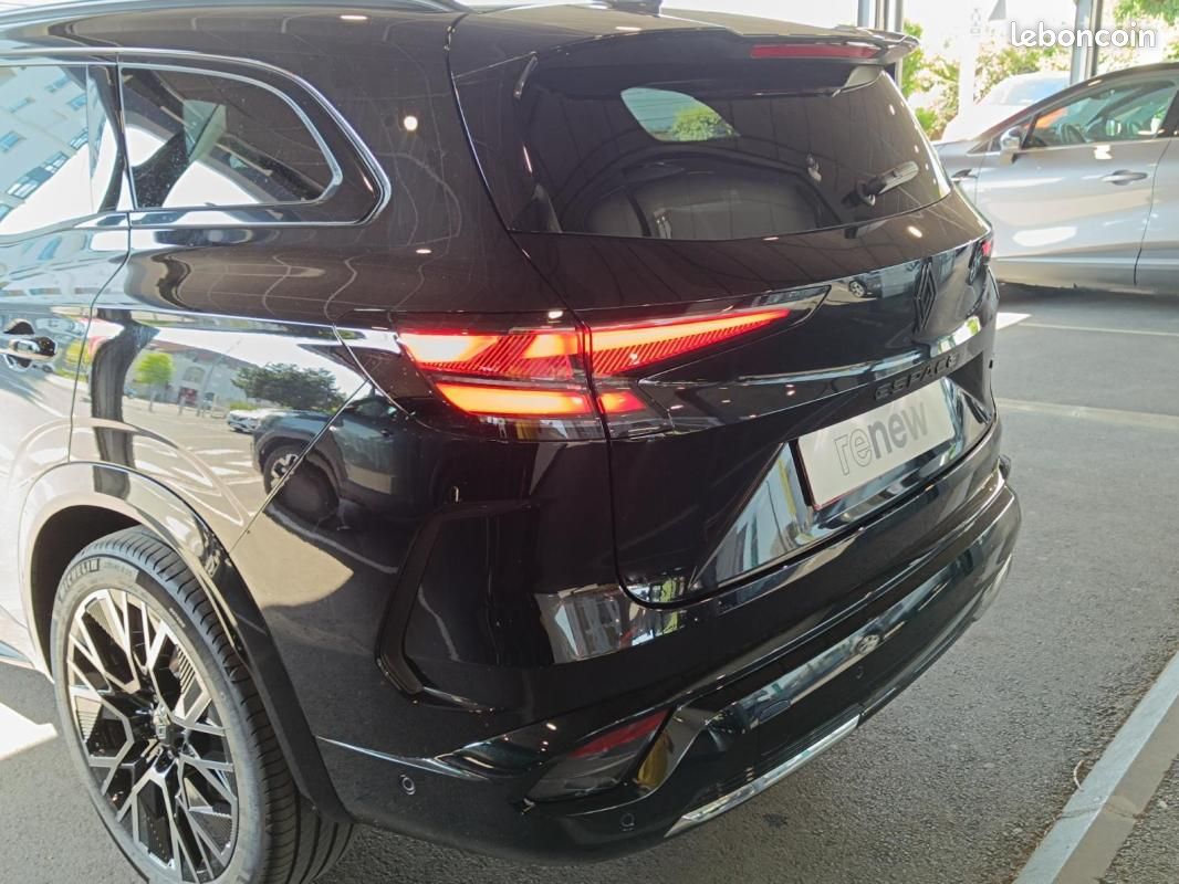 Renault Espace VI full hybrid E-Tech 200 ch 7pl Esprit Alpine (image 19)