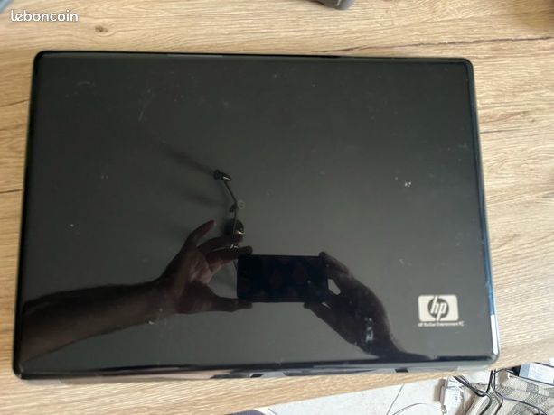 HP Pavilion dv7-2215sf - PC portable HP sur