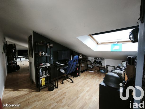 https://img.leboncoin.fr/api/v1/lbcpb1/images/a6/de/3b/a6de3bc0d0f6a6f391e3d0118378c52c2348a333.jpg?rule=ad-image