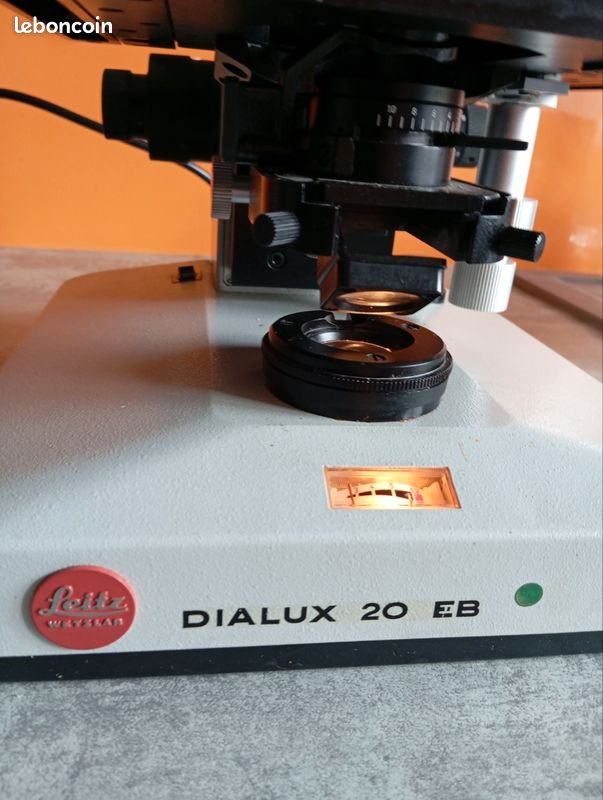 Microscope professionnel (image 3)