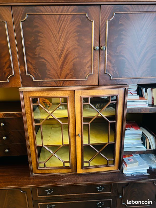 Grande armoire en bois (image 3)
