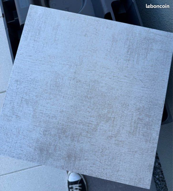 Carrelage et parquet stratifié (image 1)