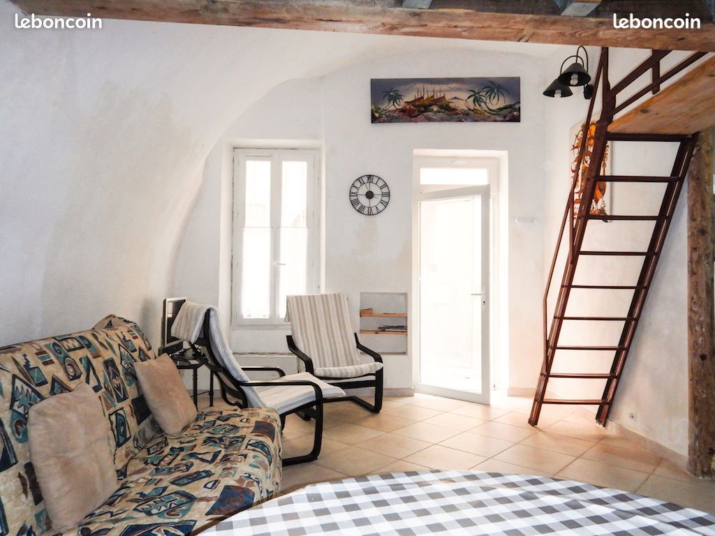 Appartement vouté rez de chaussée près du vieux port La Ciotat (image 8)