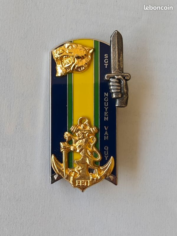 Insigne militaire prom SGT NGUYEN VAN GUY (image 1)