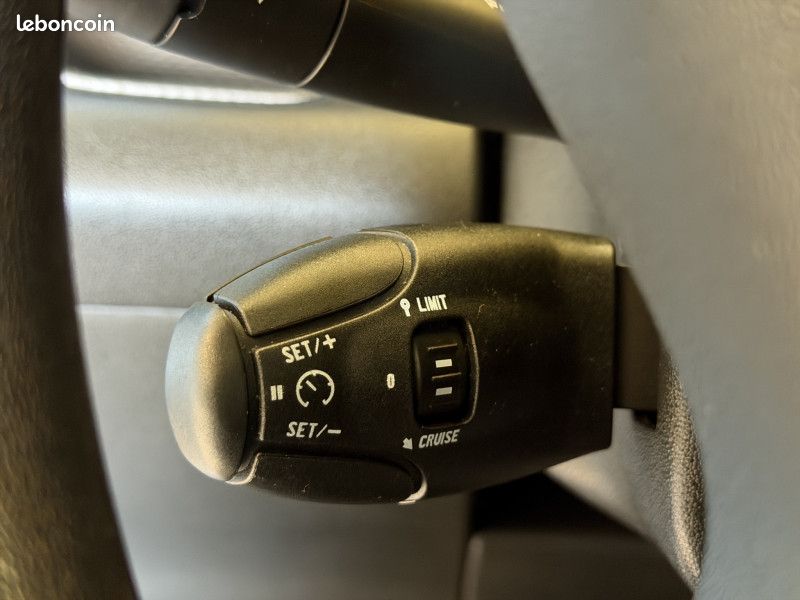 Citroen C3 PICASSO 1.6 HDI90 CONFORT à partir de 146,90 /mois (image 19)