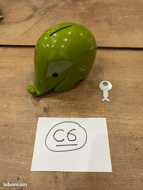 Objets de Décoration par Luigi Colani en ligne chez