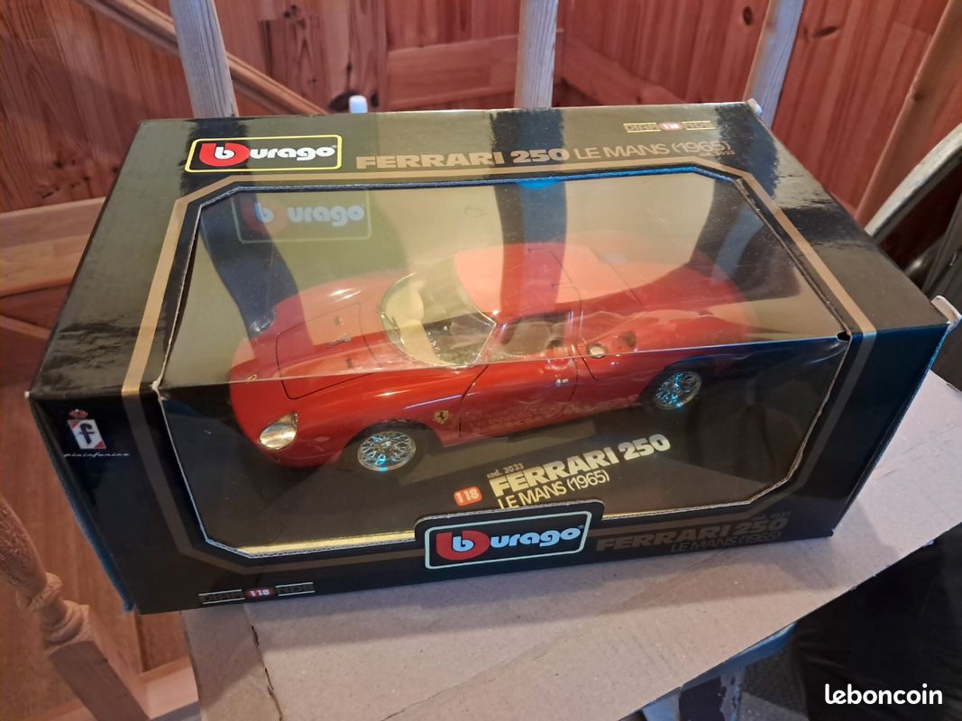 AUTO DE COLECCIÓN BURAGO 11744 FERRARI 250