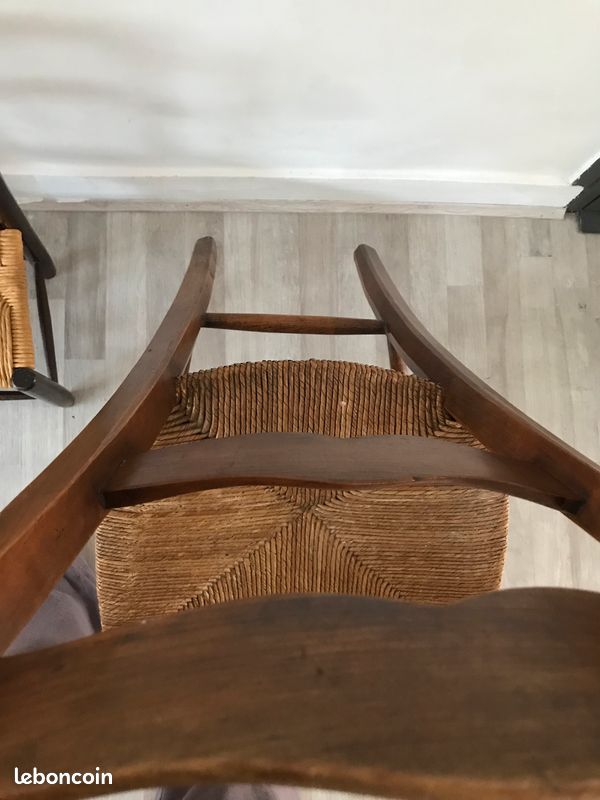 Chaise en bois (image 2)