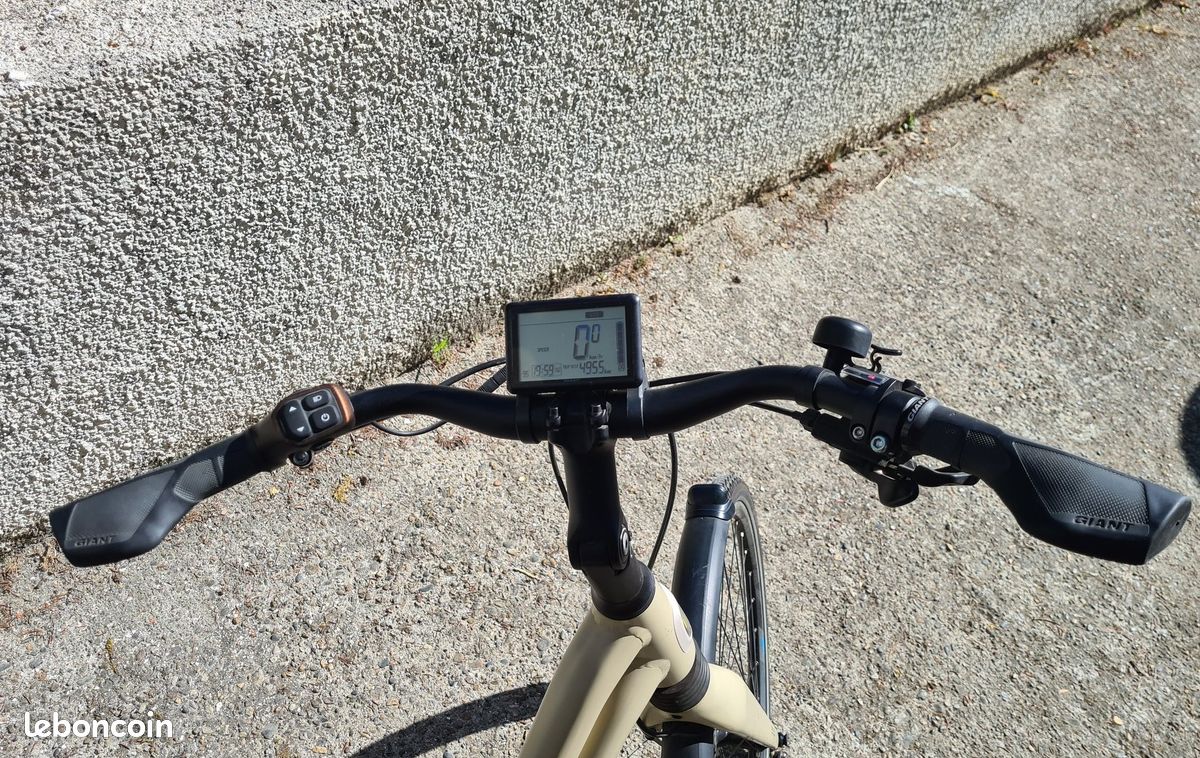 Vélo à Assistance Electrique GIANT PRIME E+ (2018) (image 3)
