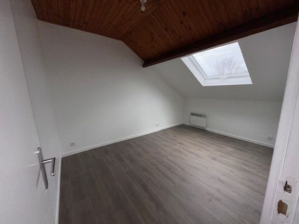 Appartement a louer  - 1 pièce(s) - 45 m2 - Surfyn