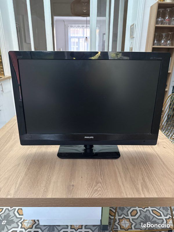 Vend téléviseur Philips (image 1)