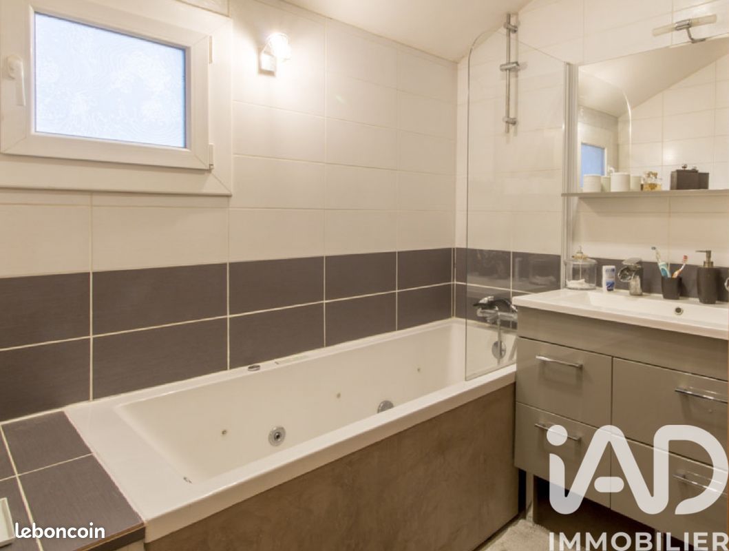 Maison a louer carrieres-sous-poissy - 4 pièce(s) - 81 m2 - Surfyn