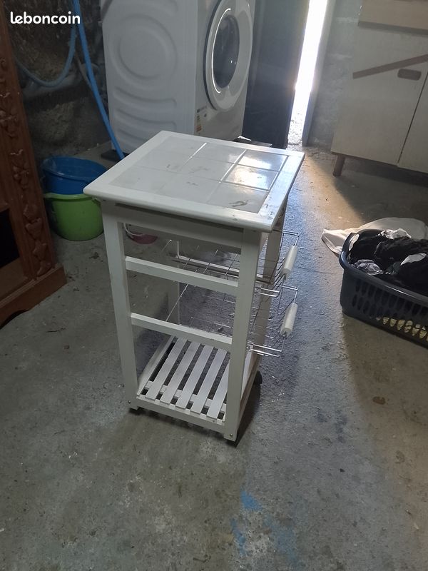 Petite étagère à roulettes pour la cuisine (image 2)