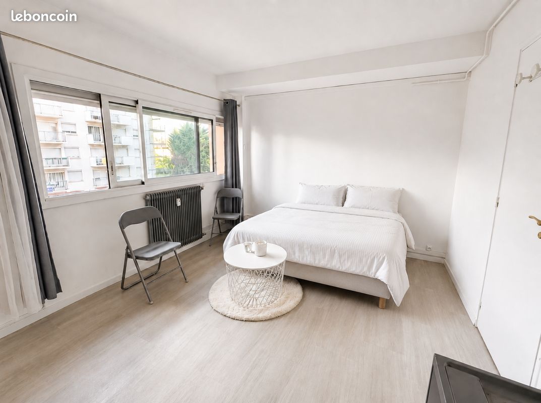 Appartement 1 pièce 17 m² · à Poissy · 17 m² · 750 €
