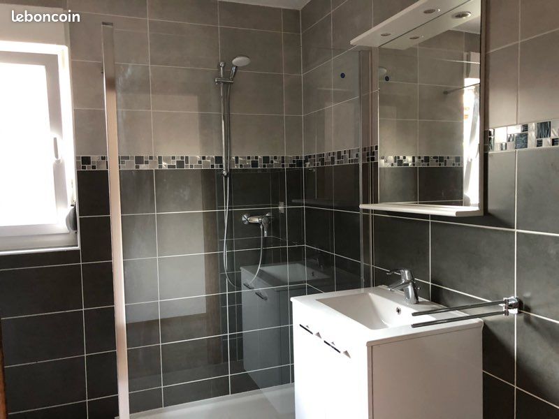 Appartement 6 pièces 140 m² · à Bousbach · 140 m² · 860 €/mois