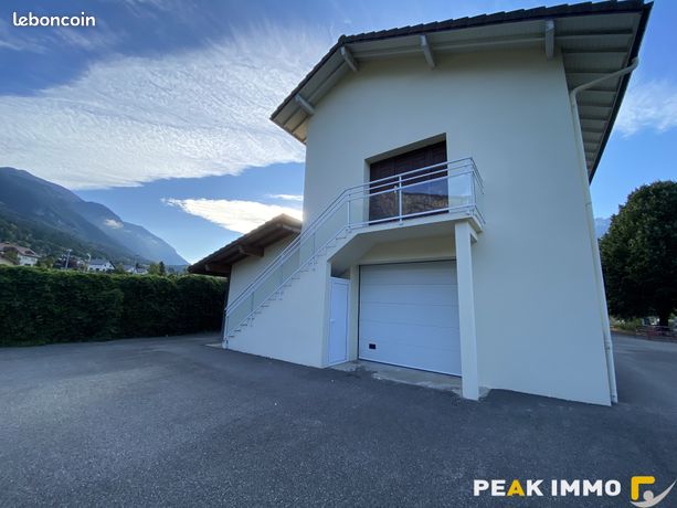 Appartement 1 pièce 120 m²