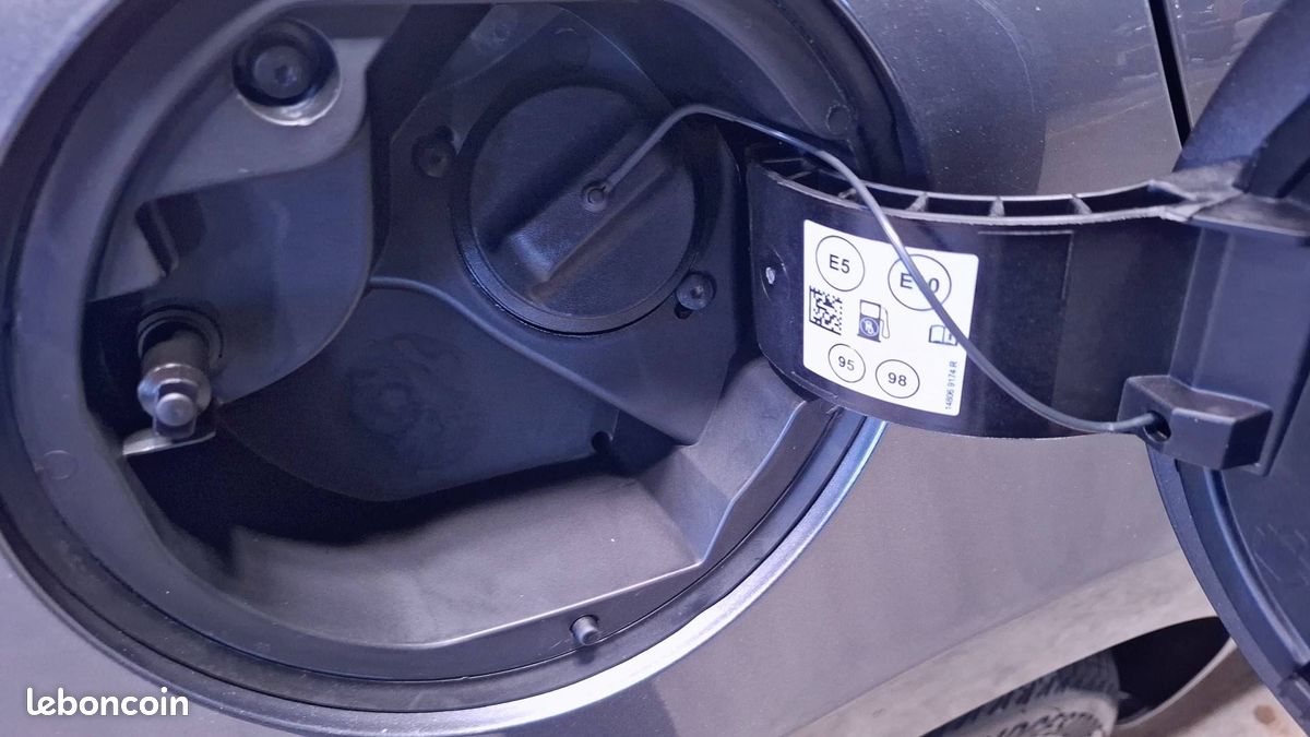 Renault clio e tech full hybrid 145 ch gsr2 techno (image 30)