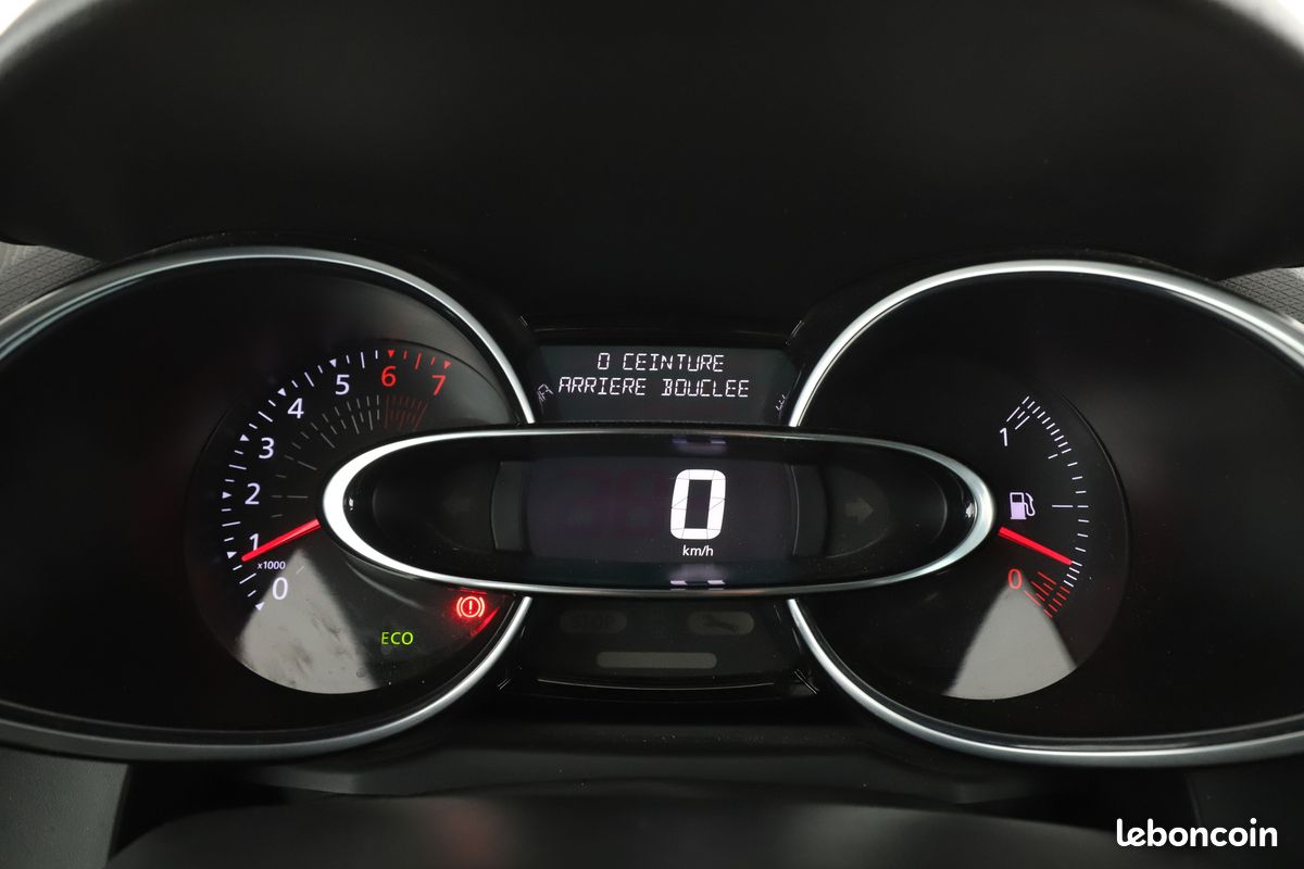 Renault Clio 1.2 TCe Energy Intens 118 ch (image 16)