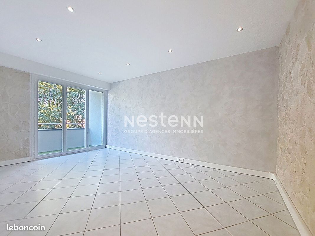 Appartement 3 pièces 65 m² · à Saint-Fargeau-Ponthierry · 65 m² · 148 000 €
