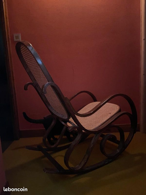 Fauteuil ancien rocking-chair à bascule (image 1)