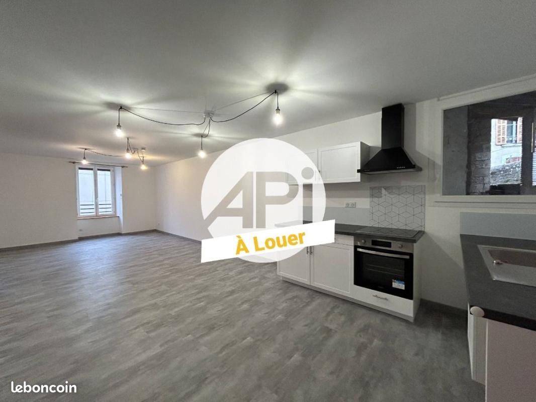 Appartement 3 pièces 60 m² · à Saint-Julien-Molin-Molette · 60 m² · 554 €/mois