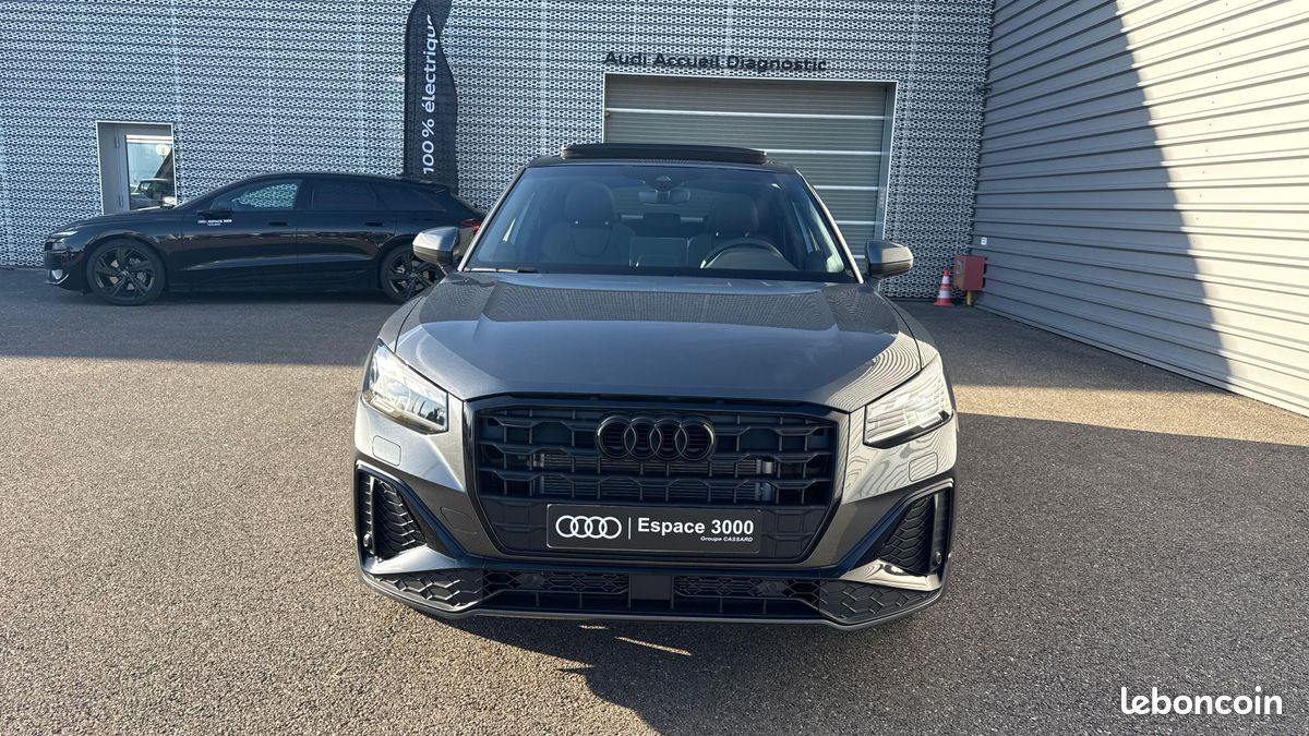 AUDI Q2 35 TFSI 150 S tronic 7 S line (image 8)