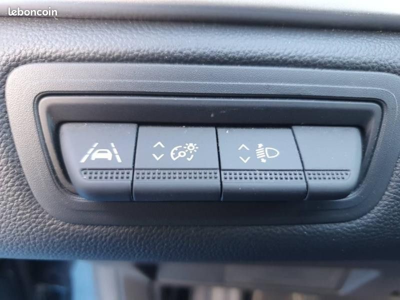 Renault Captur 1.3 TCe mild hybrid 140ch Techno (image 12)