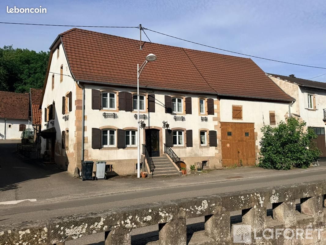 Maison 6 pièces 156 m² · à Niederhaslach · 156 m² · 120 000 €